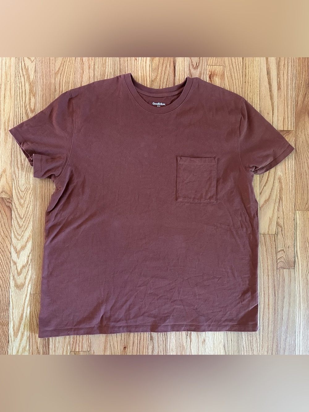 Goodfellow & Co Men's Short-Sleeve Pocket Tee in Maroon